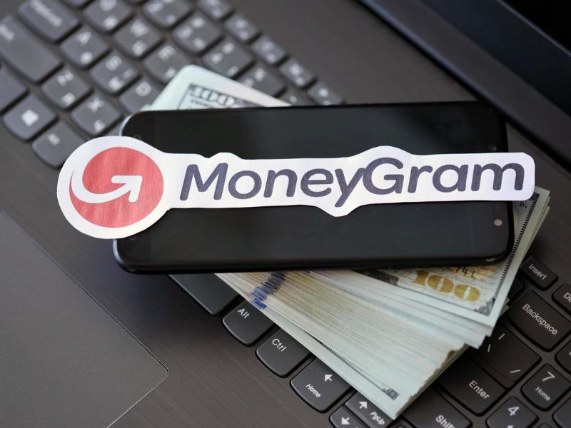 como enviar dinheiro por MoneyGram e RRC Brasil